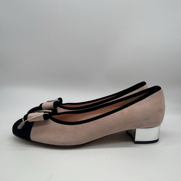 Le Babe Velour Suede Pumps With Bow Accent - Picture 4 of 13